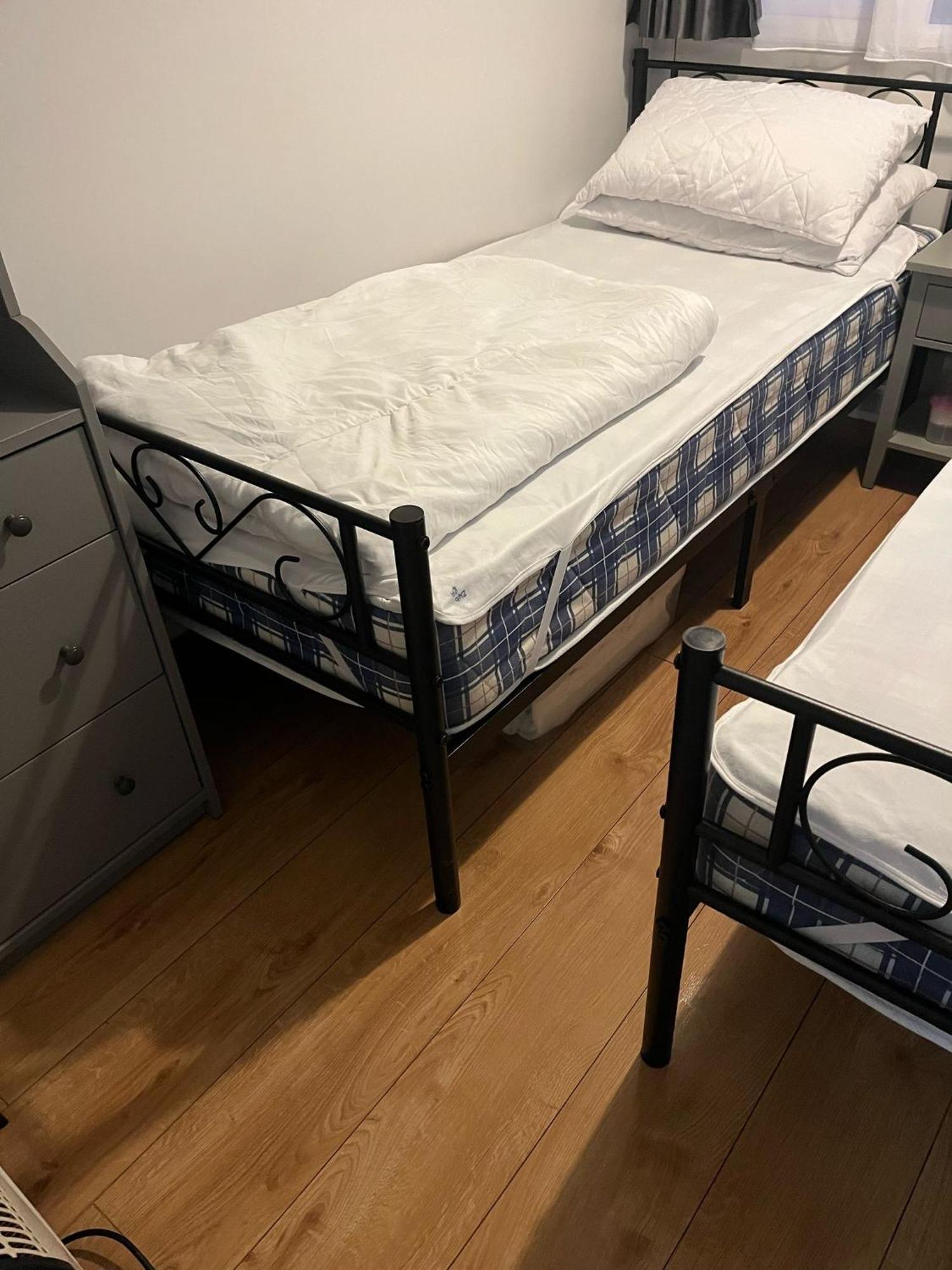 194, Belle Aire, - Two Bed Recently Renovated Chalet, Sleeps 4, Pet Friendly, Free Wi-fi And Bed Linen And Towels Included *